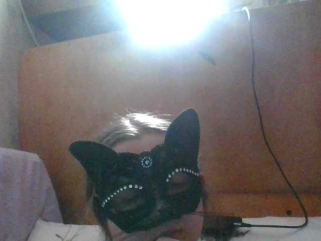 Mila23-1-1 live cam on BongaCams