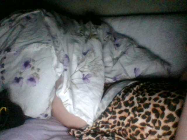 Mila23-1-1 live cam on BongaCams
