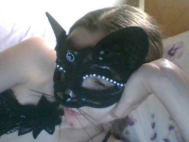 Mila23-1-1 live cam on BongaCams