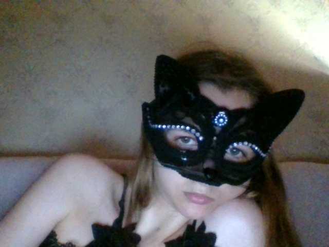 Mila23-1-1 live cam on BongaCams