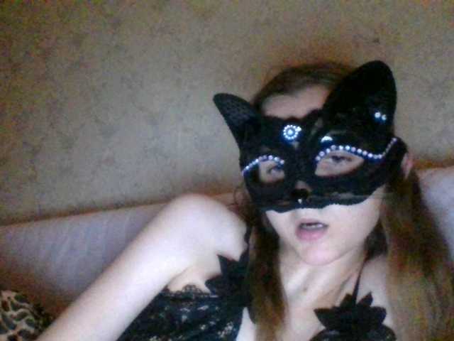 Mila23-1-1 live cam on BongaCams