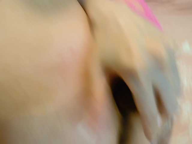 BarbiBentley live cam on BongaCams
