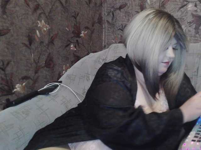 Yuliia live cam on BongaCams