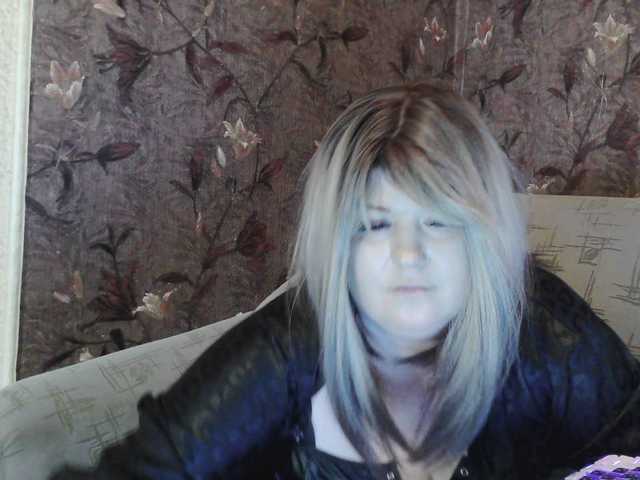 Yuliia's BongaCams show and profile