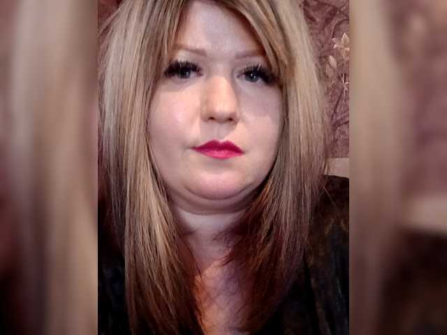 Yuliia's BongaCams show and profile