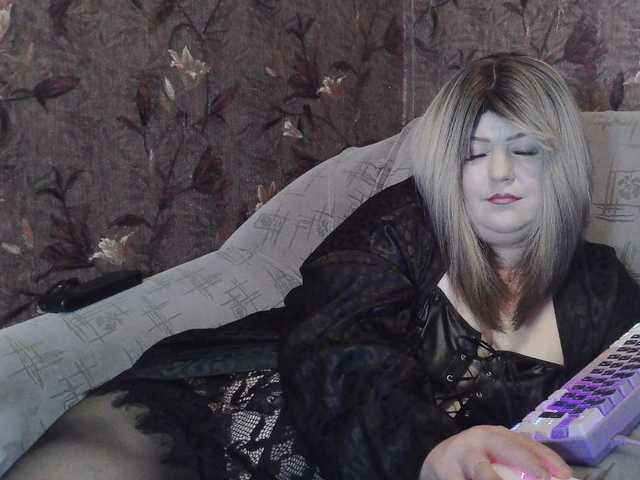 Yuliia live cam on BongaCams