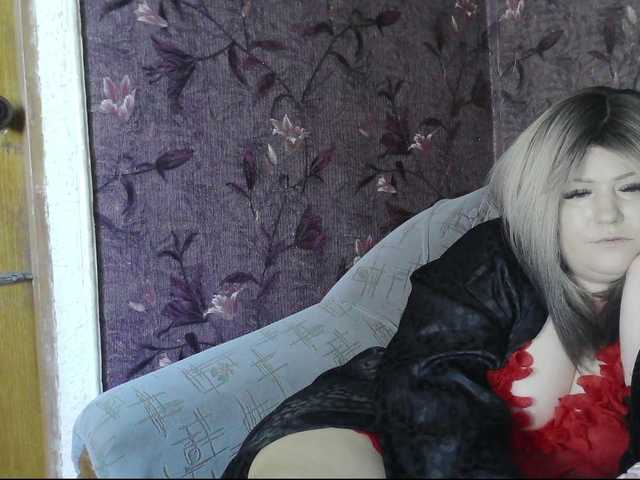 Yuliia live cam on BongaCams