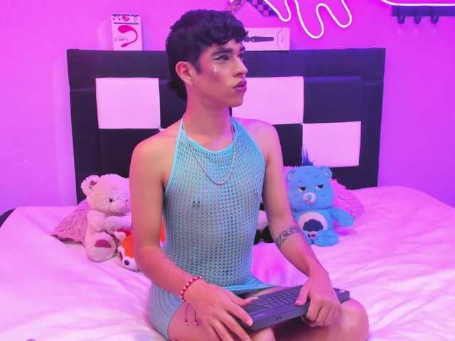 BriggitteLove live cam