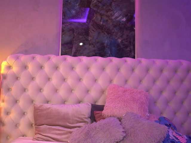 AishaaDevoe live cam on BongaCams
