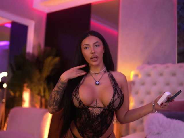 AishaaDevoe live cam preview
