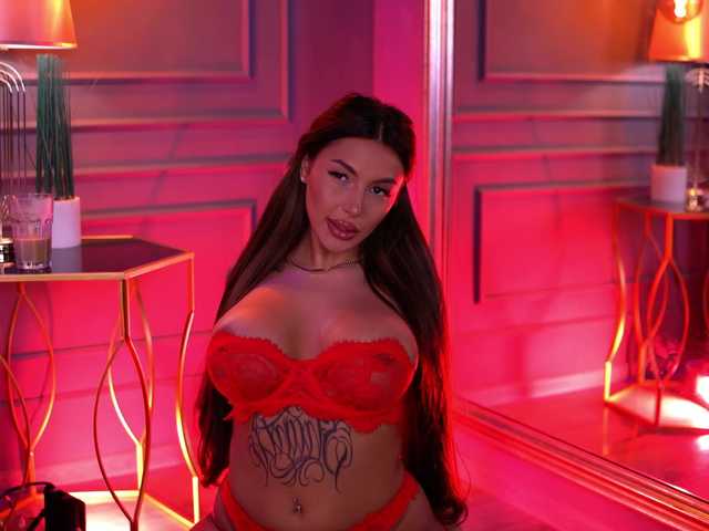AishaaDevoe live cam on BongaCams
