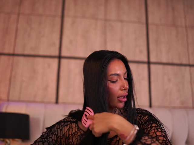 AishaaDevoe live cam preview