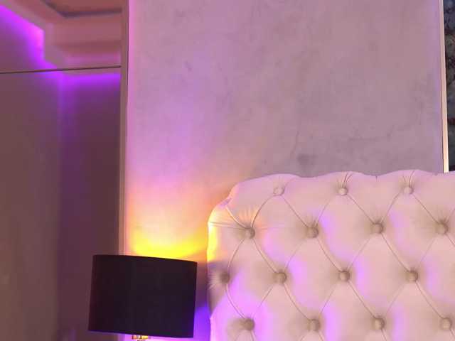 AishaaDevoe live cam on BongaCams