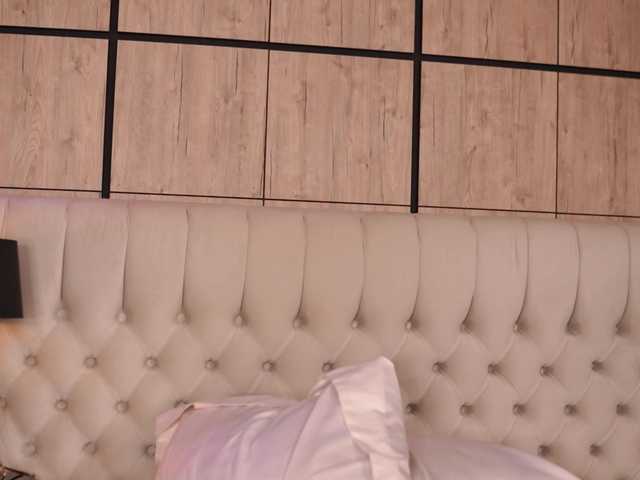 AishaaDevoe live cam on BongaCams