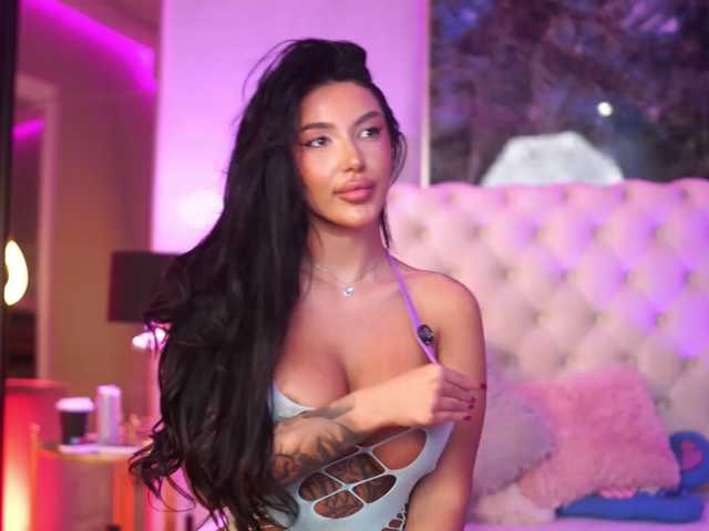 AishaaDevoe live cam on BongaCams