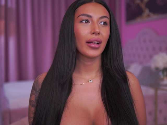 AishaaDevoe's BongaCams show and profile