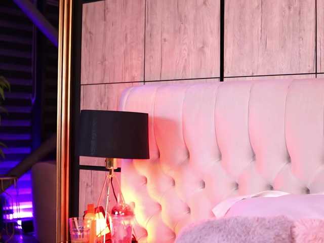 AishaaDevoe live cam on BongaCams