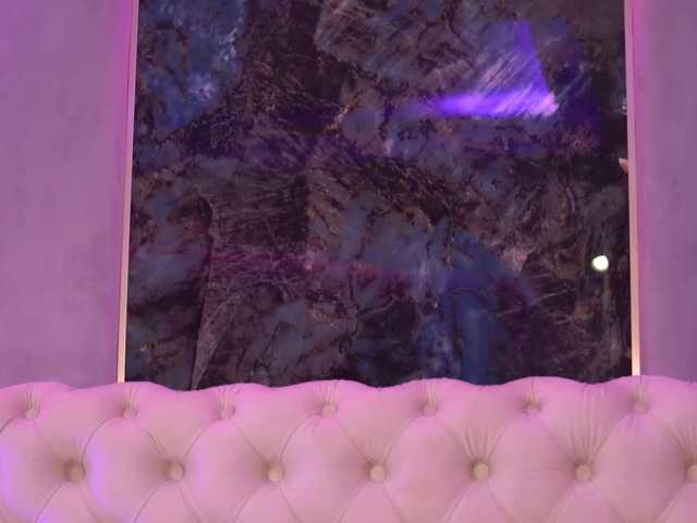 AishaaDevoe live cam on BongaCams