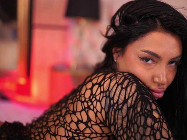 AishaaDevoe live cam preview