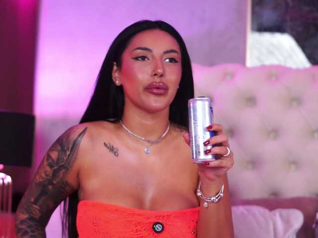 AishaaDevoe live cam on BongaCams