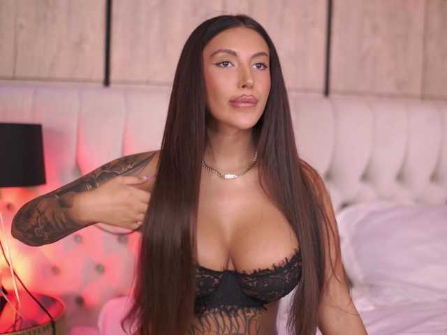 AishaaDevoe live webcam show