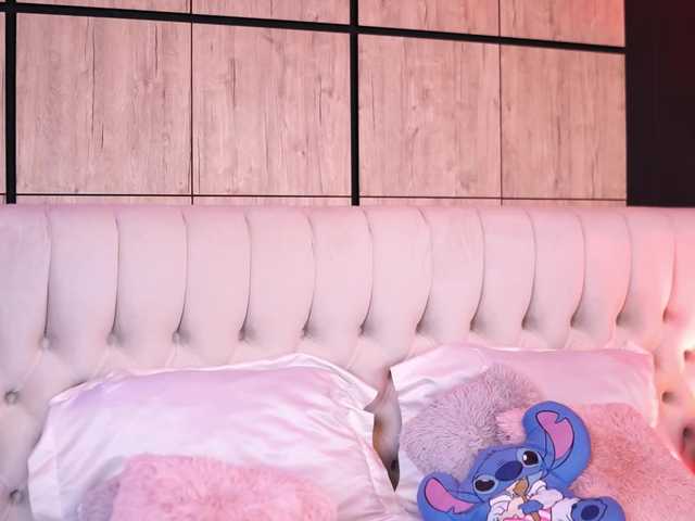 AishaaDevoe live cam on BongaCams