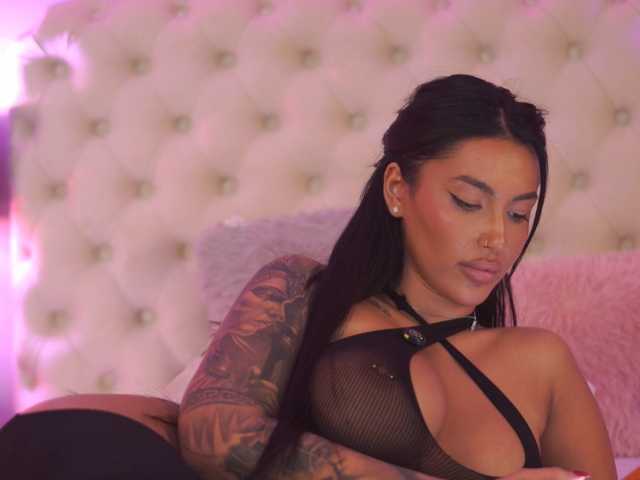 AishaaDevoe live cam