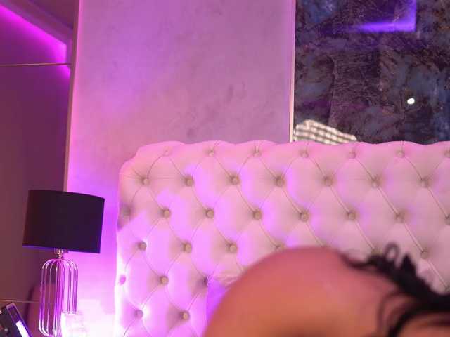 AishaaDevoe, live now on BongaCams