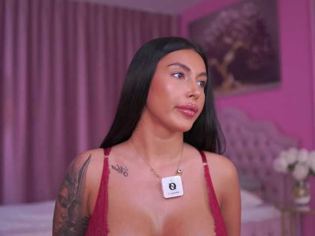 AishaaDevoe's BongaCams show and profile