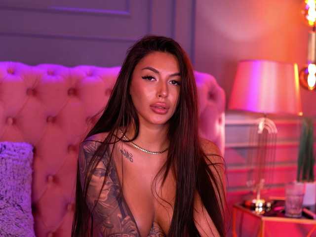 AishaaDevoe live cam