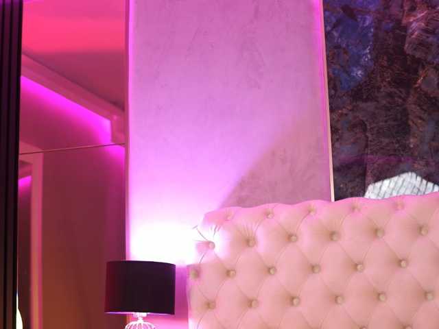 AishaaDevoe live cam on BongaCams