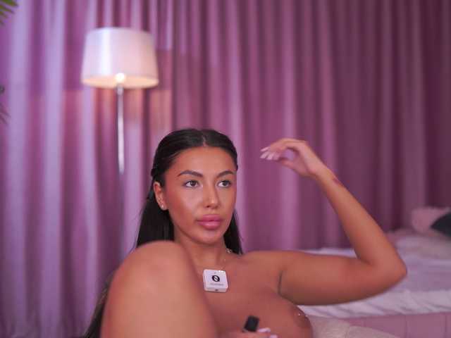 AishaaDevoe's BongaCams show and profile