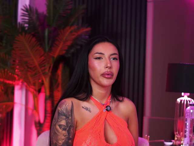 AishaaDevoe live cam on BongaCams