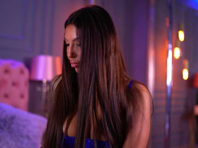 AishaaDevoe live cam on BongaCams