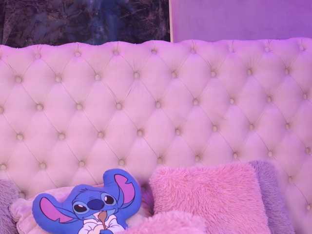 AishaaDevoe webcam