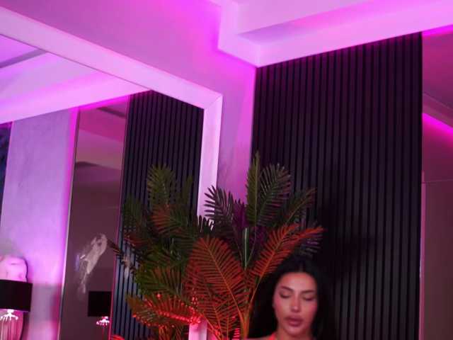 AishaaDevoe live cam on BongaCams