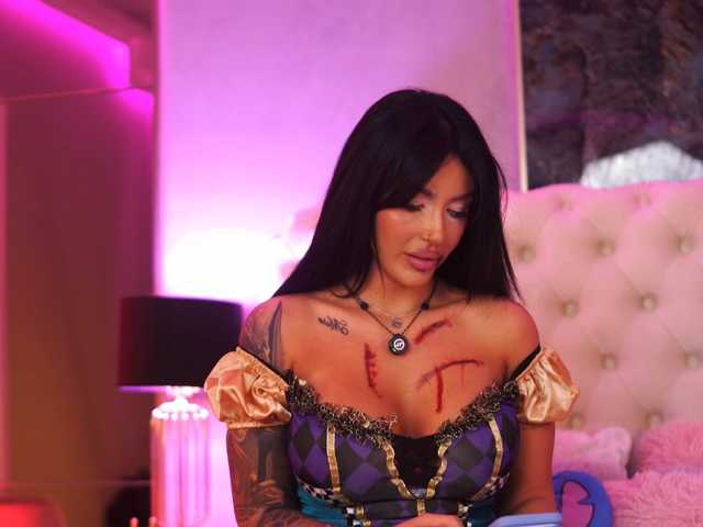 AishaaDevoe live cam on BongaCams