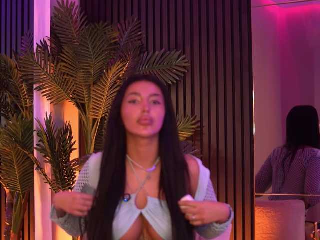AishaaDevoe, en directo ahora en BongaCams