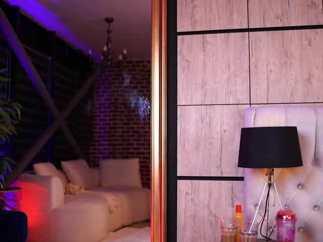 AishaaDevoe live cam on BongaCams