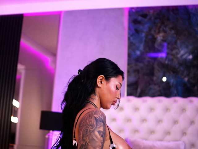 AishaaDevoe live cam preview