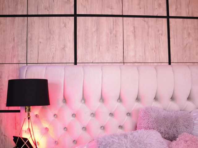 AishaaDevoe live cam on BongaCams