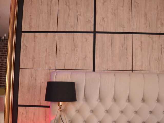 AishaaDevoe live cam on BongaCams