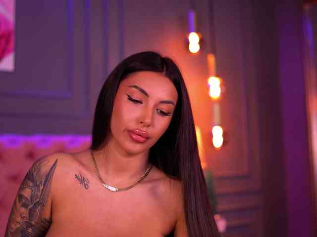 AishaaDevoe webcam