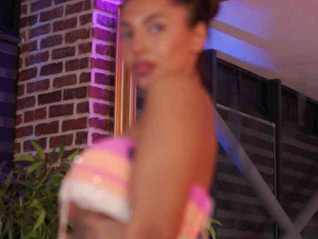 AishaaDevoe webcam