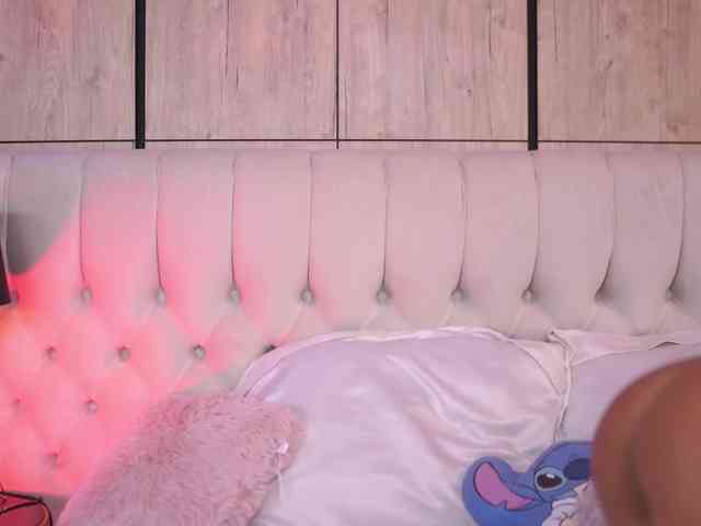 AishaaDevoe webcam
