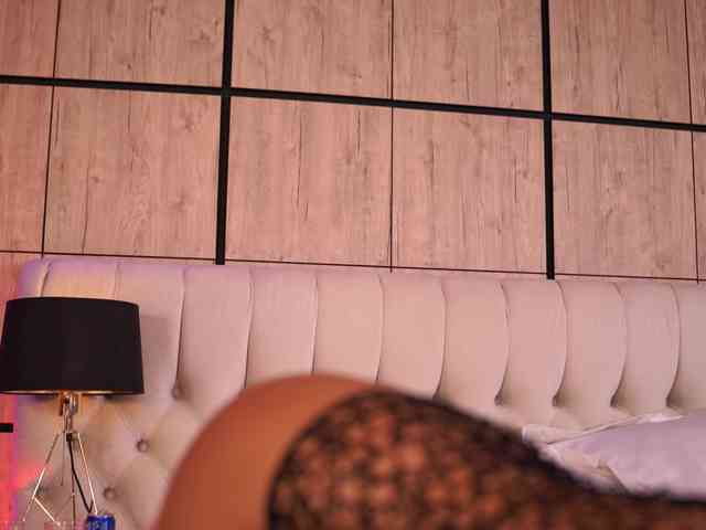 AishaaDevoe webcam