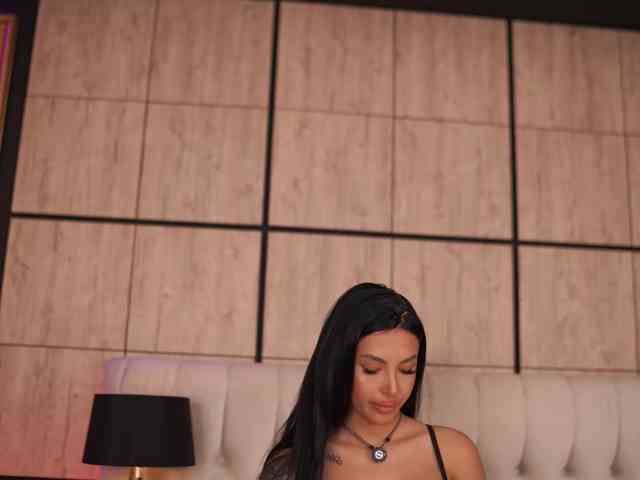 AishaaDevoe webcam