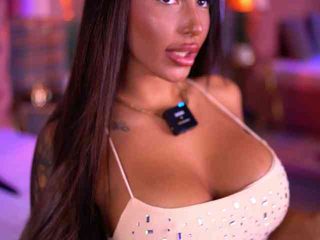 AishaaDevoe webcam
