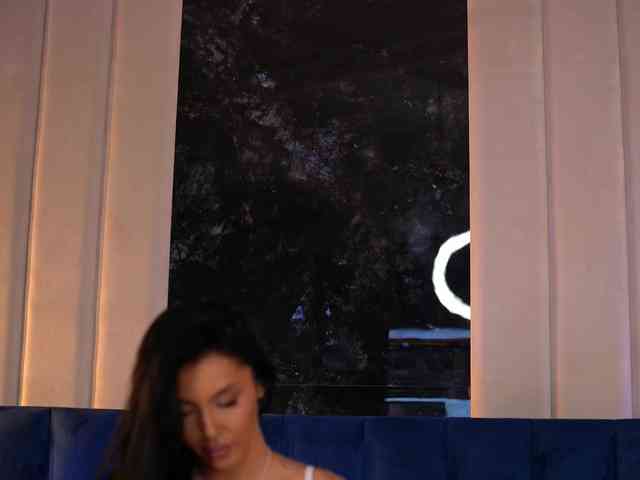 aishaadevoe's live room