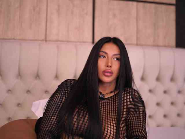 AishaaDevoe webcam